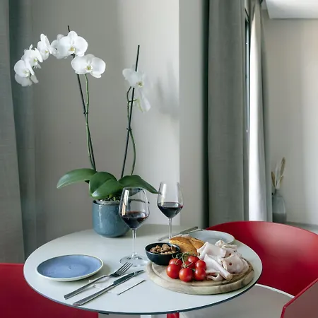 Elegant In Catania-beahost